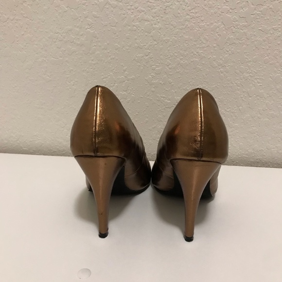 Andiamo Happy metallic copper gold faux leather heels - size 6 - Picture 5 of 6